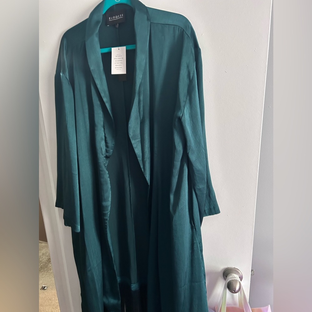 Kimono with fringe on the bottom